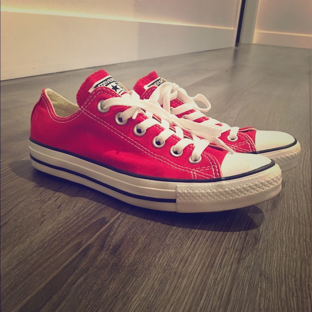 Red All star converse